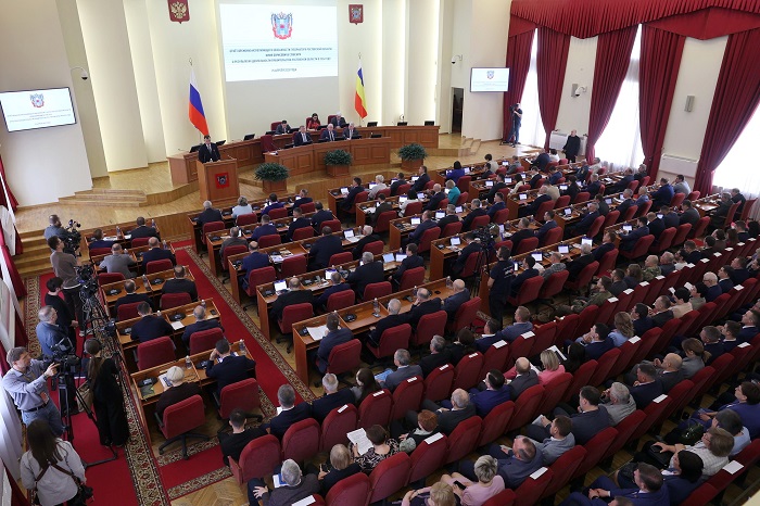 2025-04-25_Слюсарь_в_муниципалит_должно_оставаться_больше_доходов_от_налогов_02.jpg